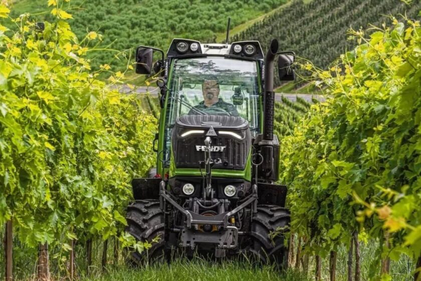 mercato trattori 2024 immatricolati: Fendt 211 F Vario